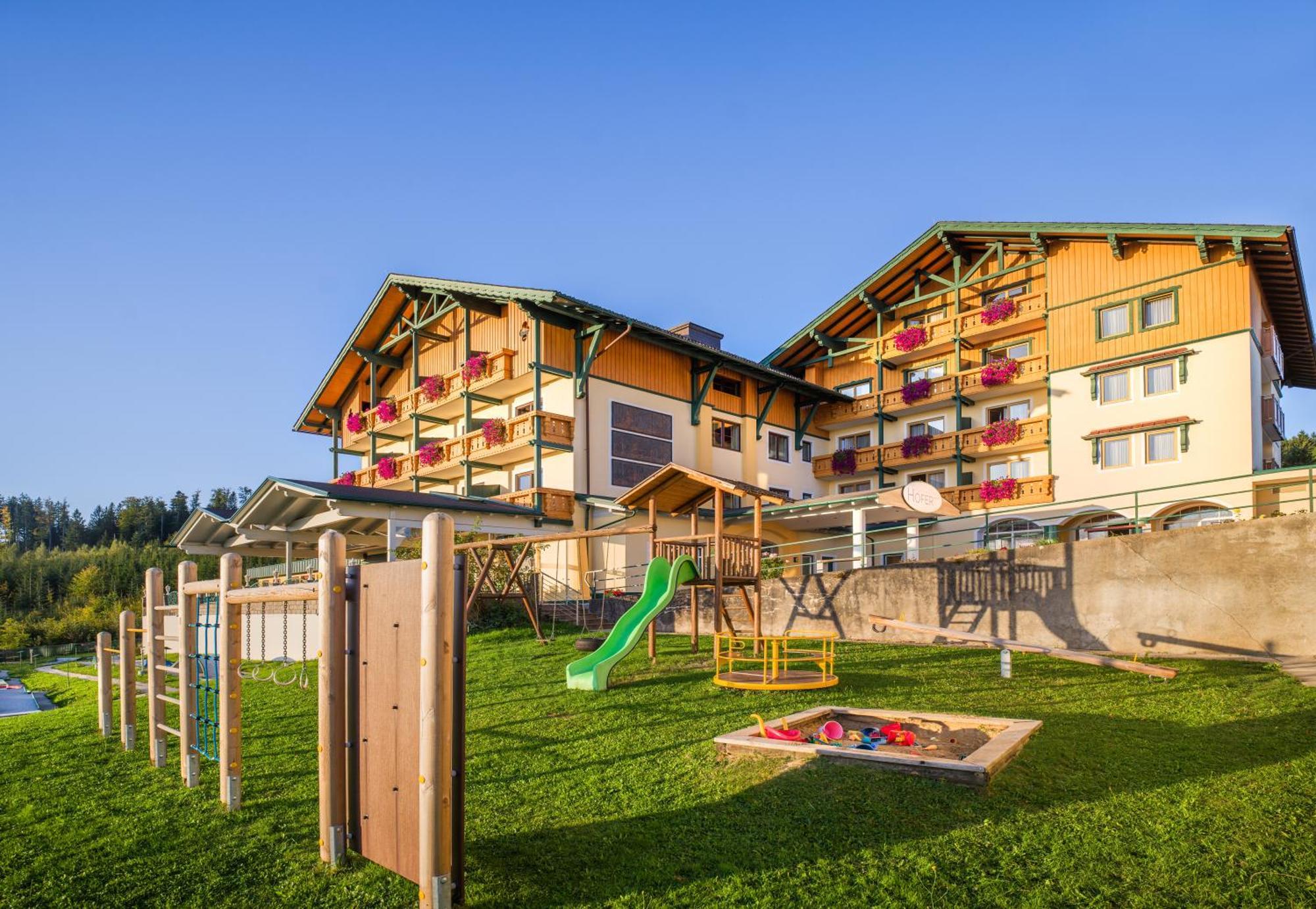 Ferienhotel Hofer Superior Strass im Attergau Kültér fotó