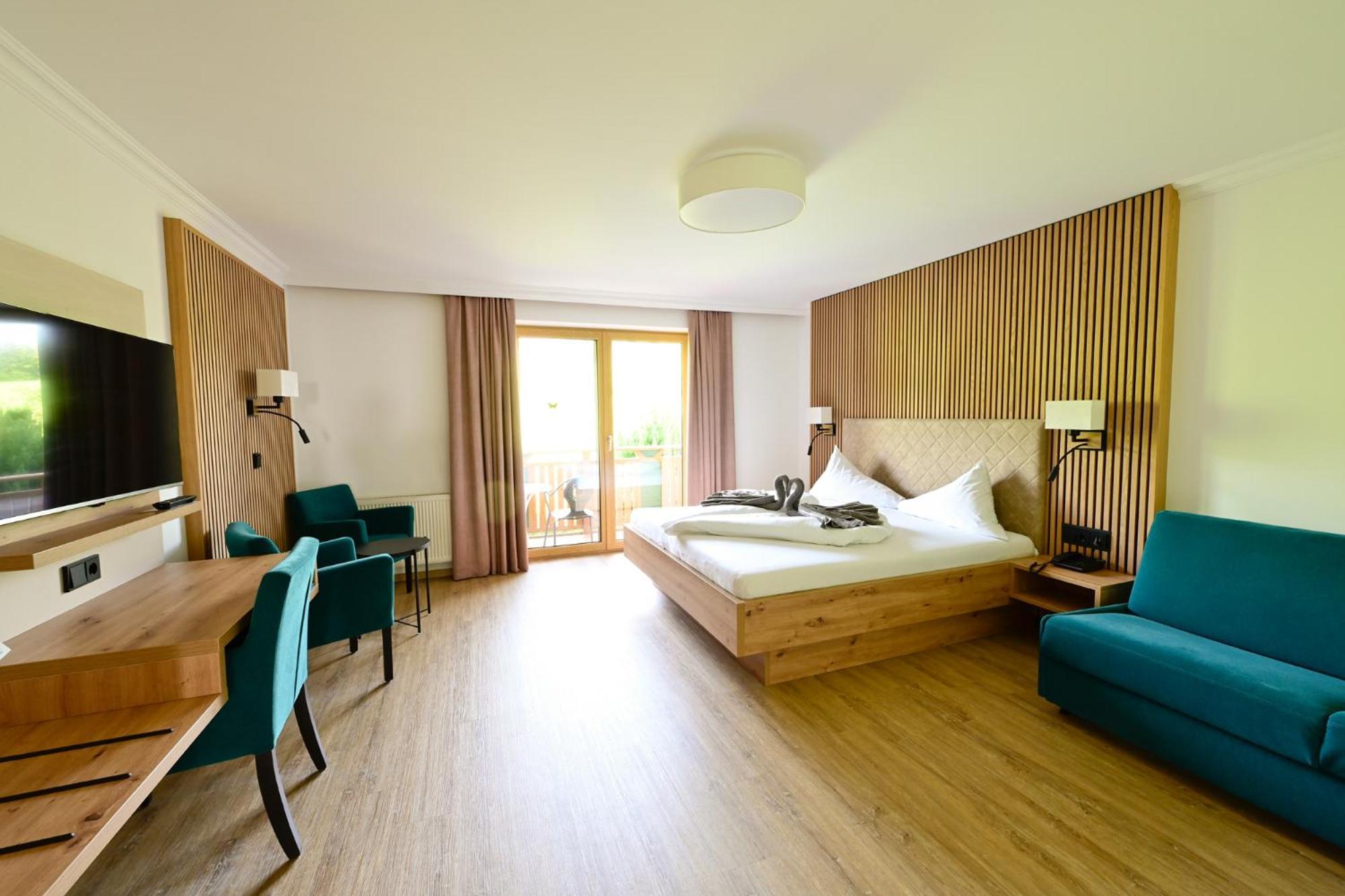 Ferienhotel Hofer Superior Strass im Attergau Kültér fotó